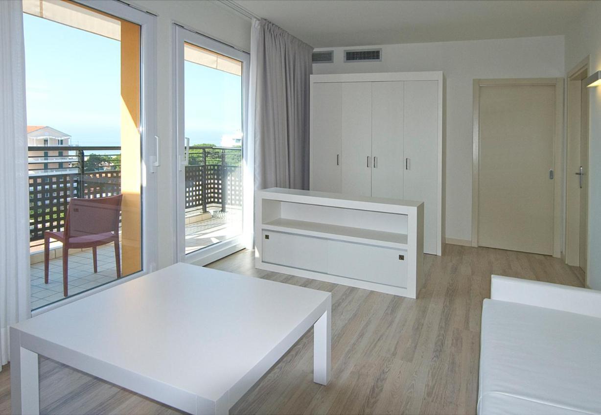 Hotel Vienna Lido di Jesolo Exterior photo